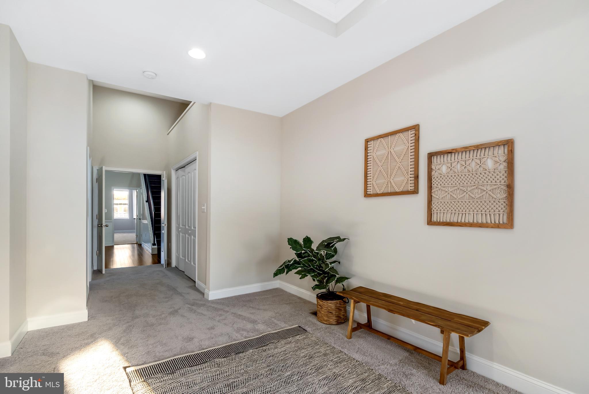 RESERVOIR HILL - Residential