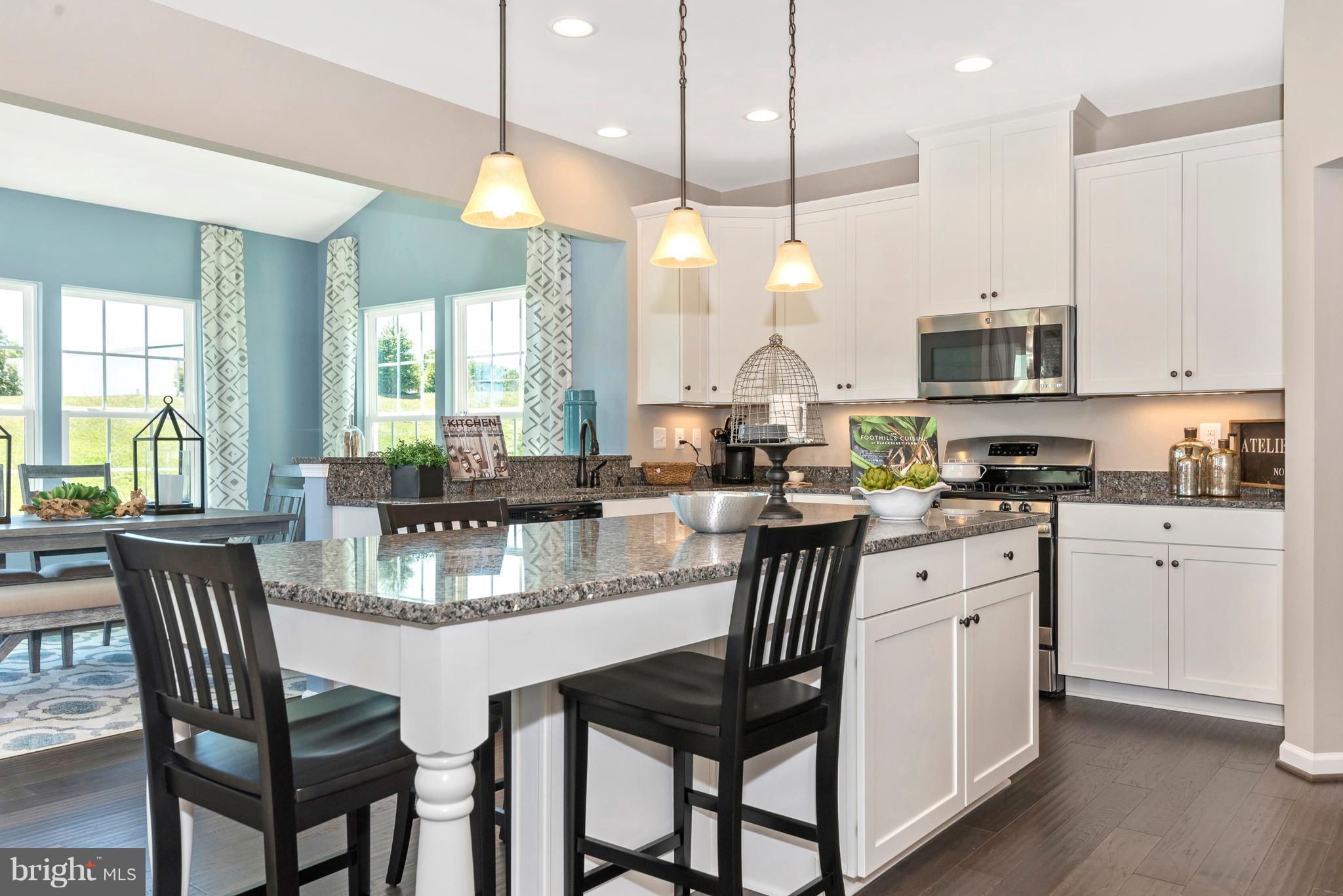 REYNOLD'S OVERLOOK - Residential