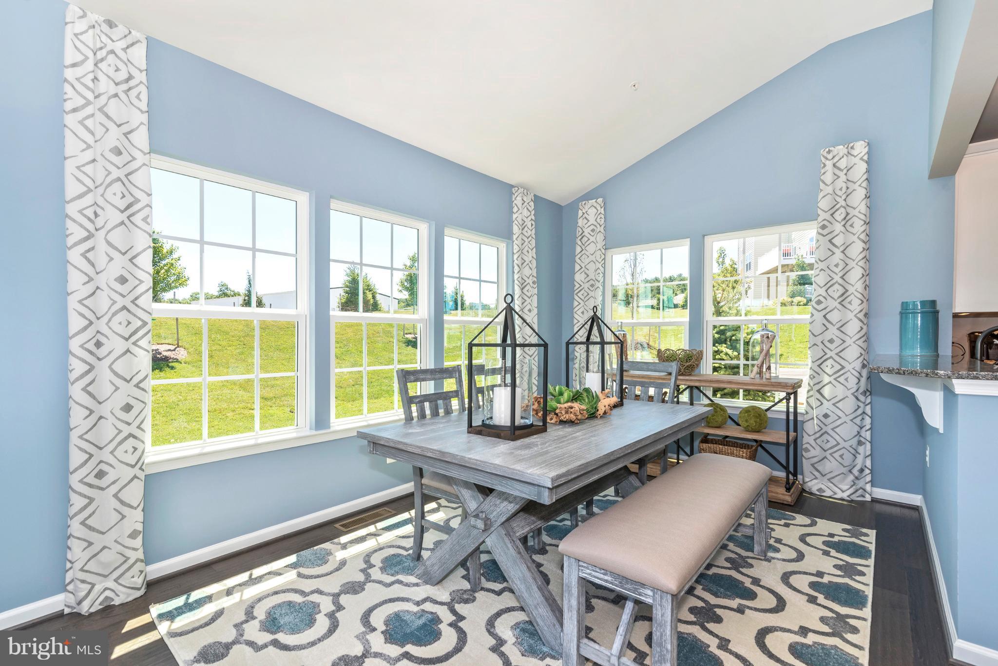 REYNOLD'S OVERLOOK - Residential