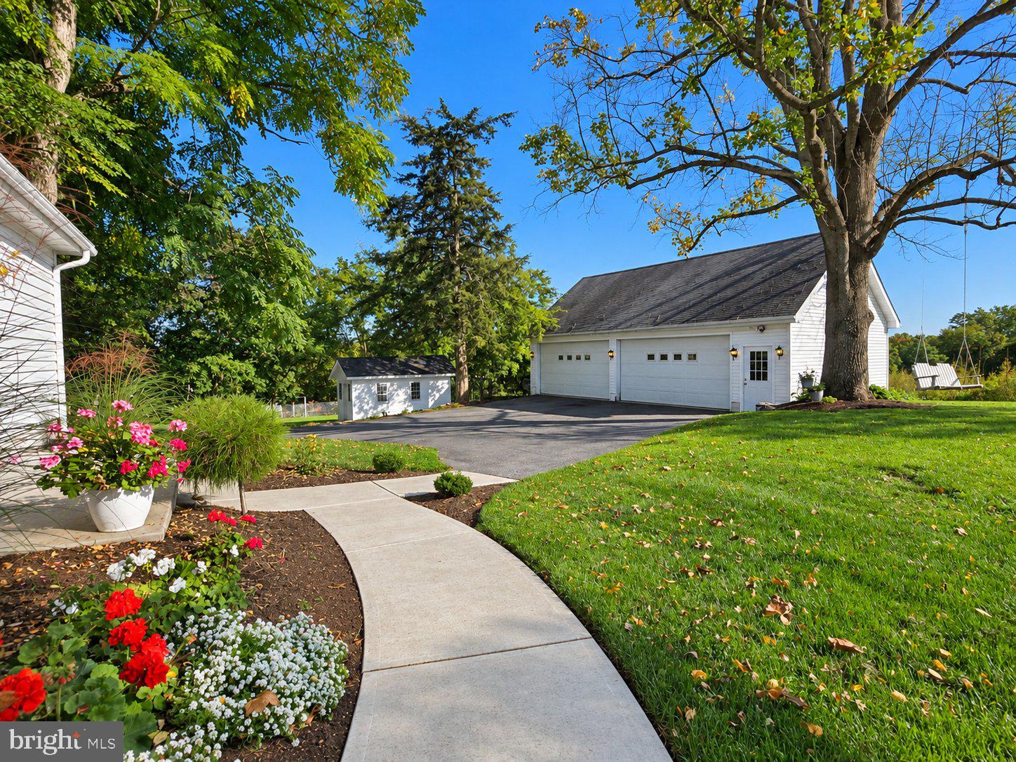 404 MOUNTVILLE ROAD