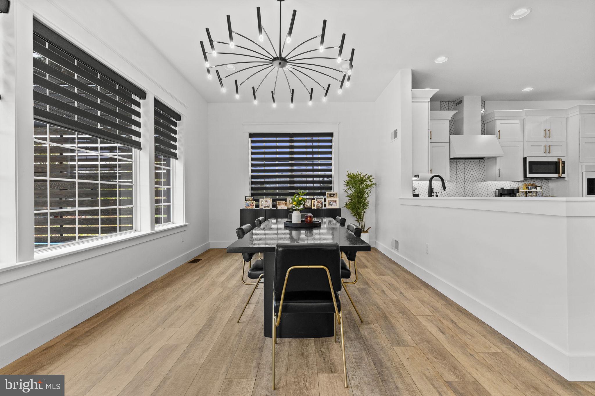 FREEDOM COURT - Residential