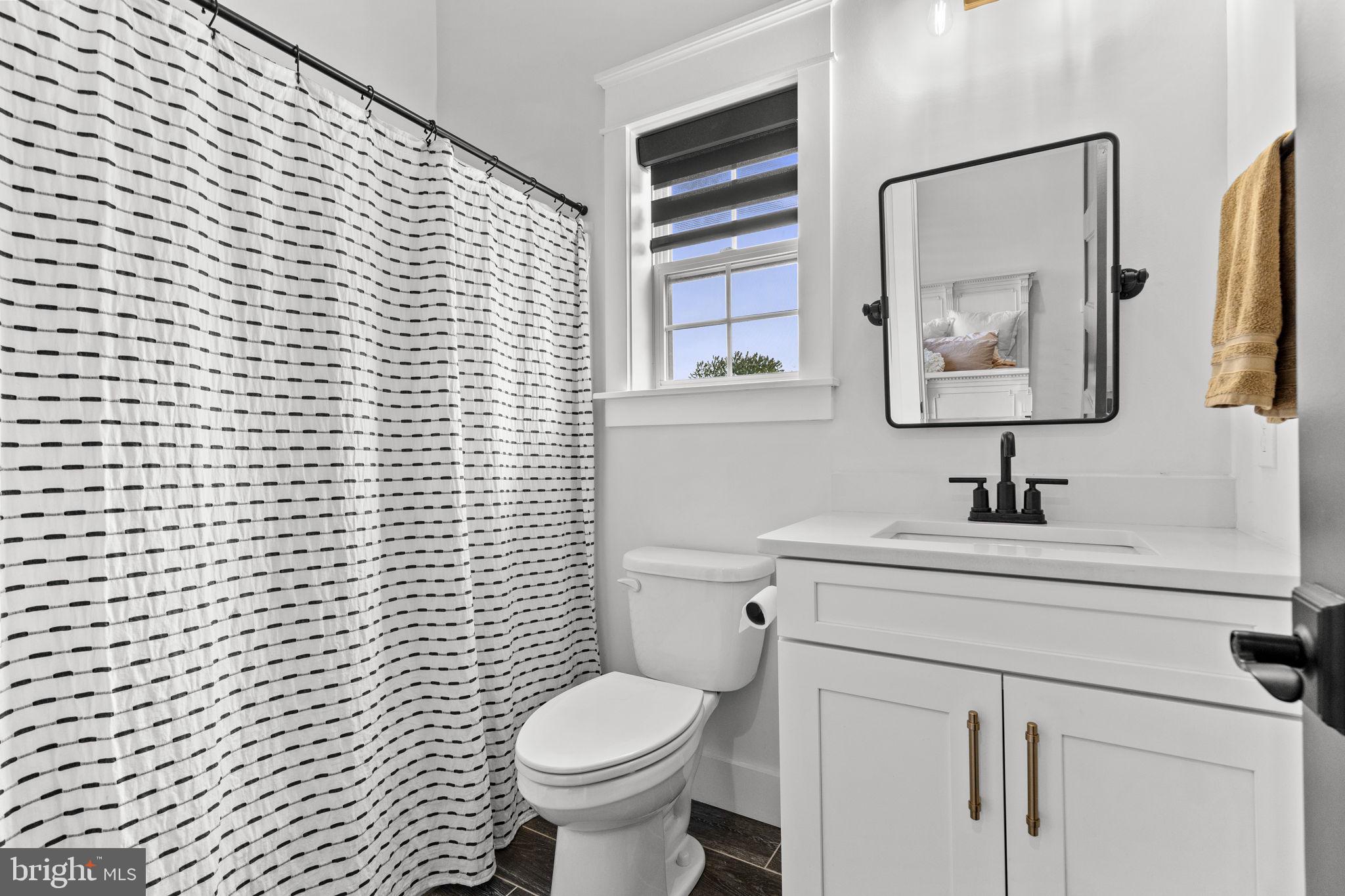 FREEDOM COURT - Residential