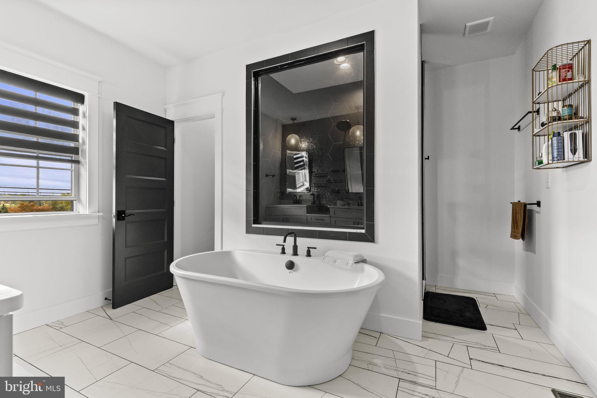 FREEDOM COURT - Residential