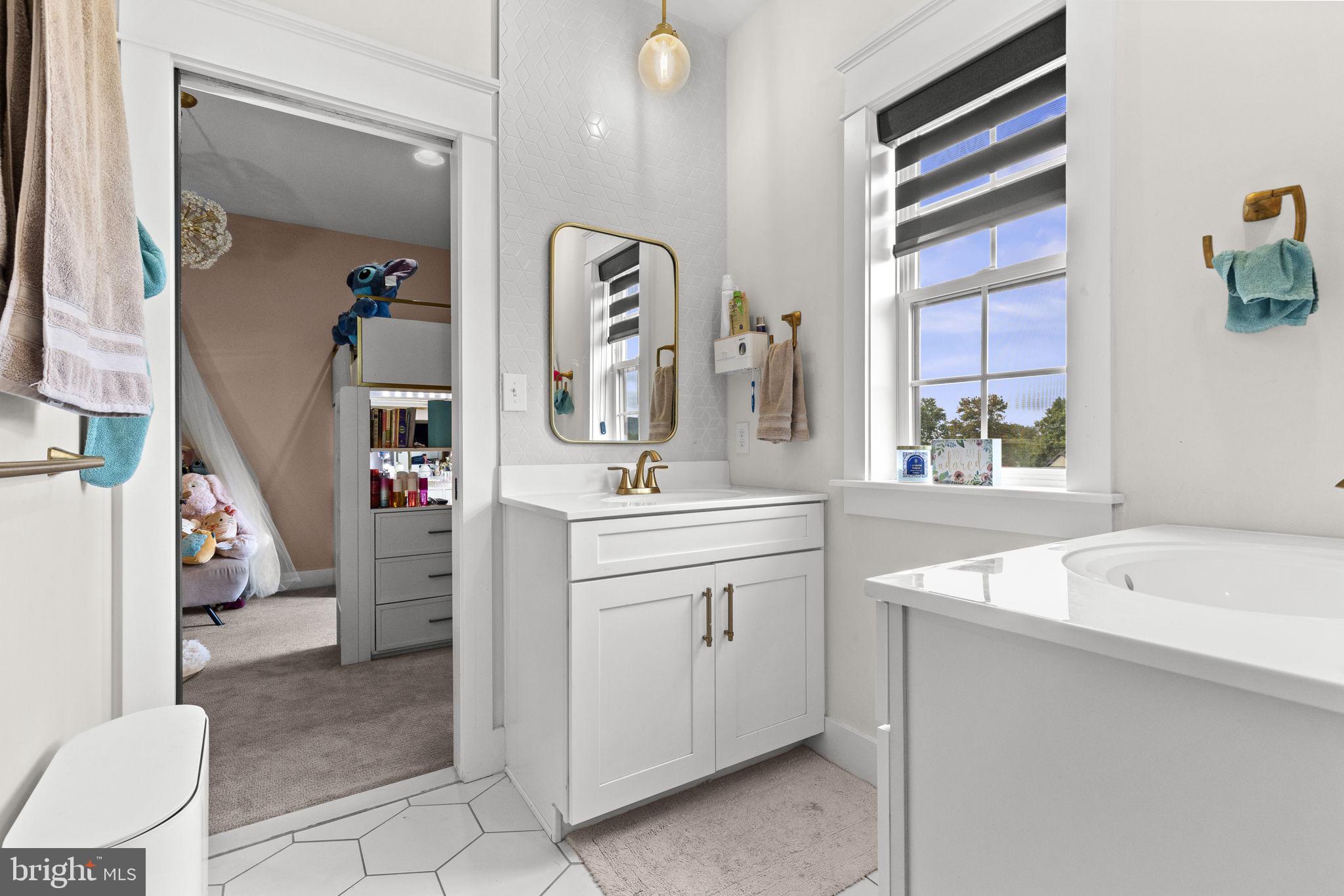 FREEDOM COURT - Residential