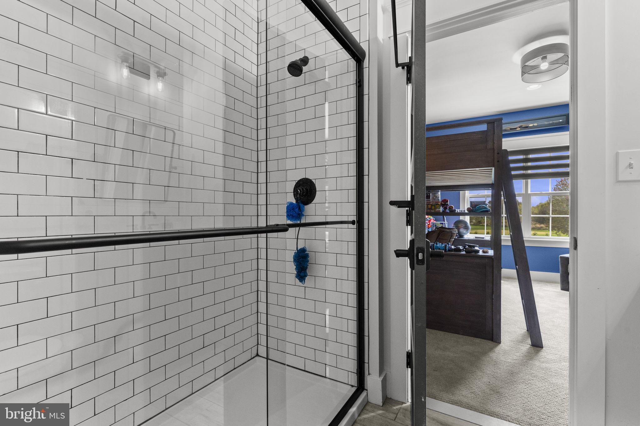 FREEDOM COURT - Residential