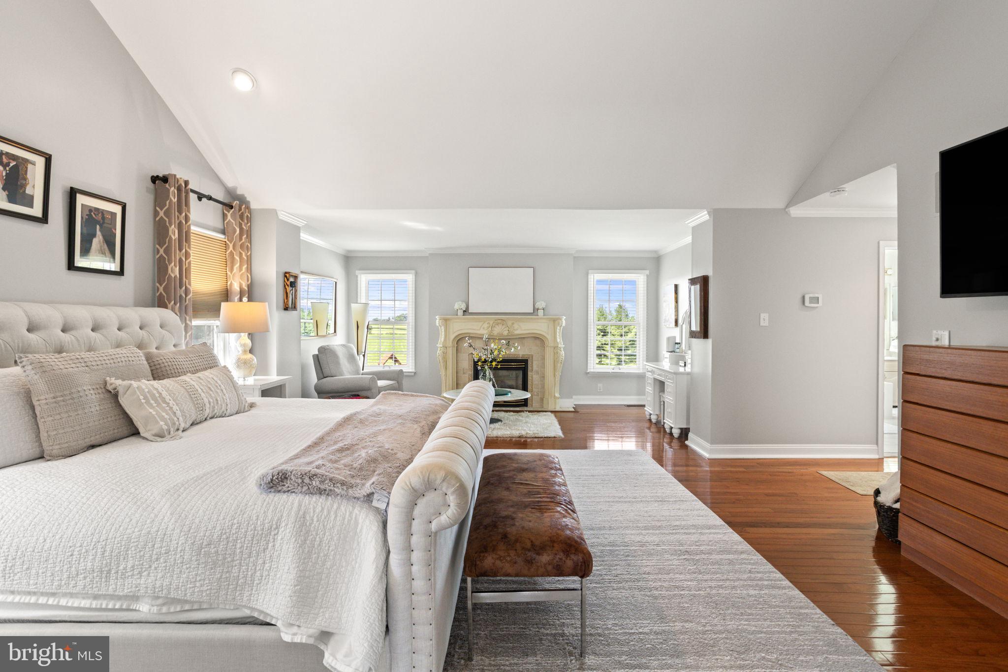 NORTHAMPTON HUNT - Residential