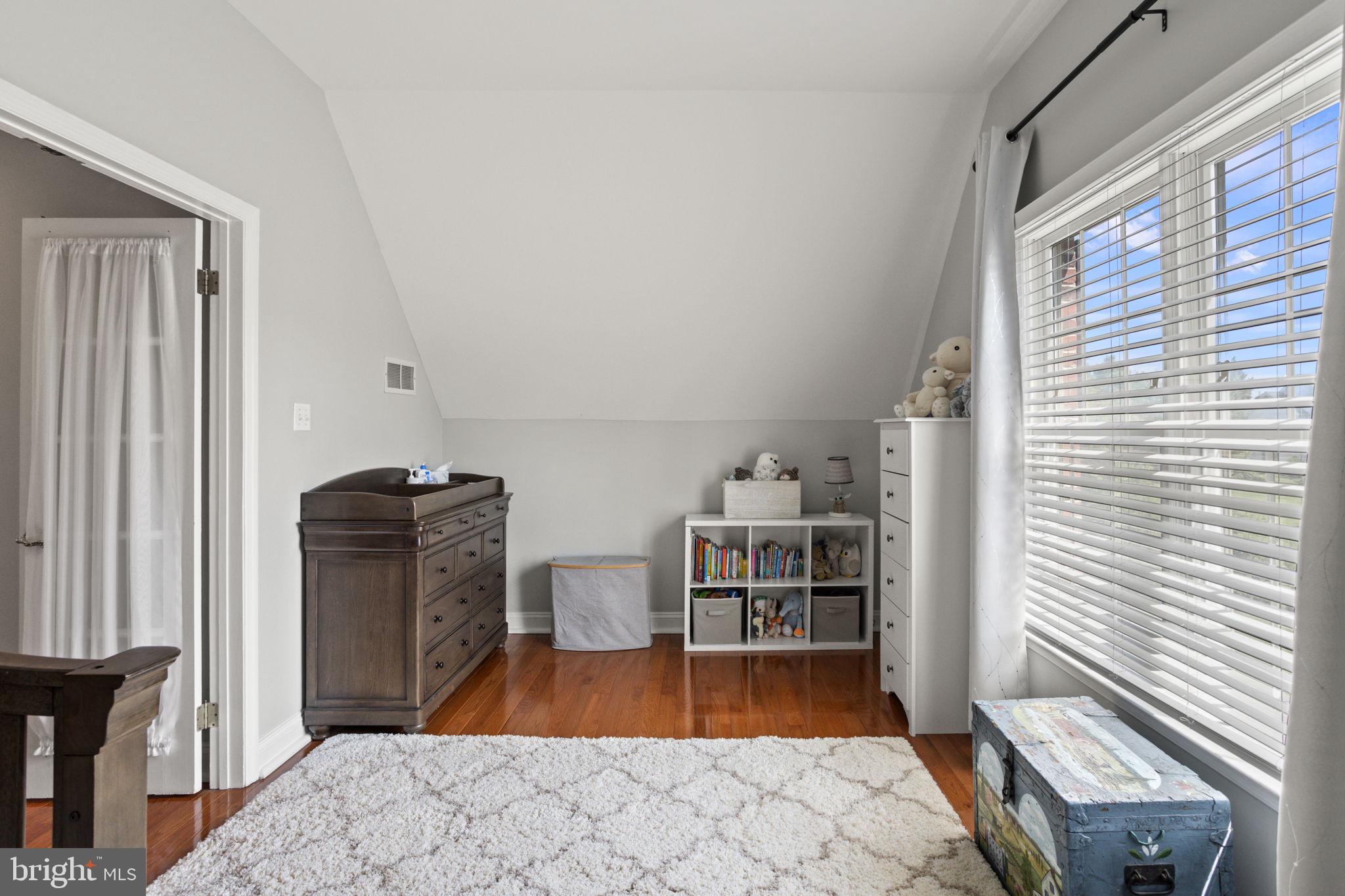 NORTHAMPTON HUNT - Residential