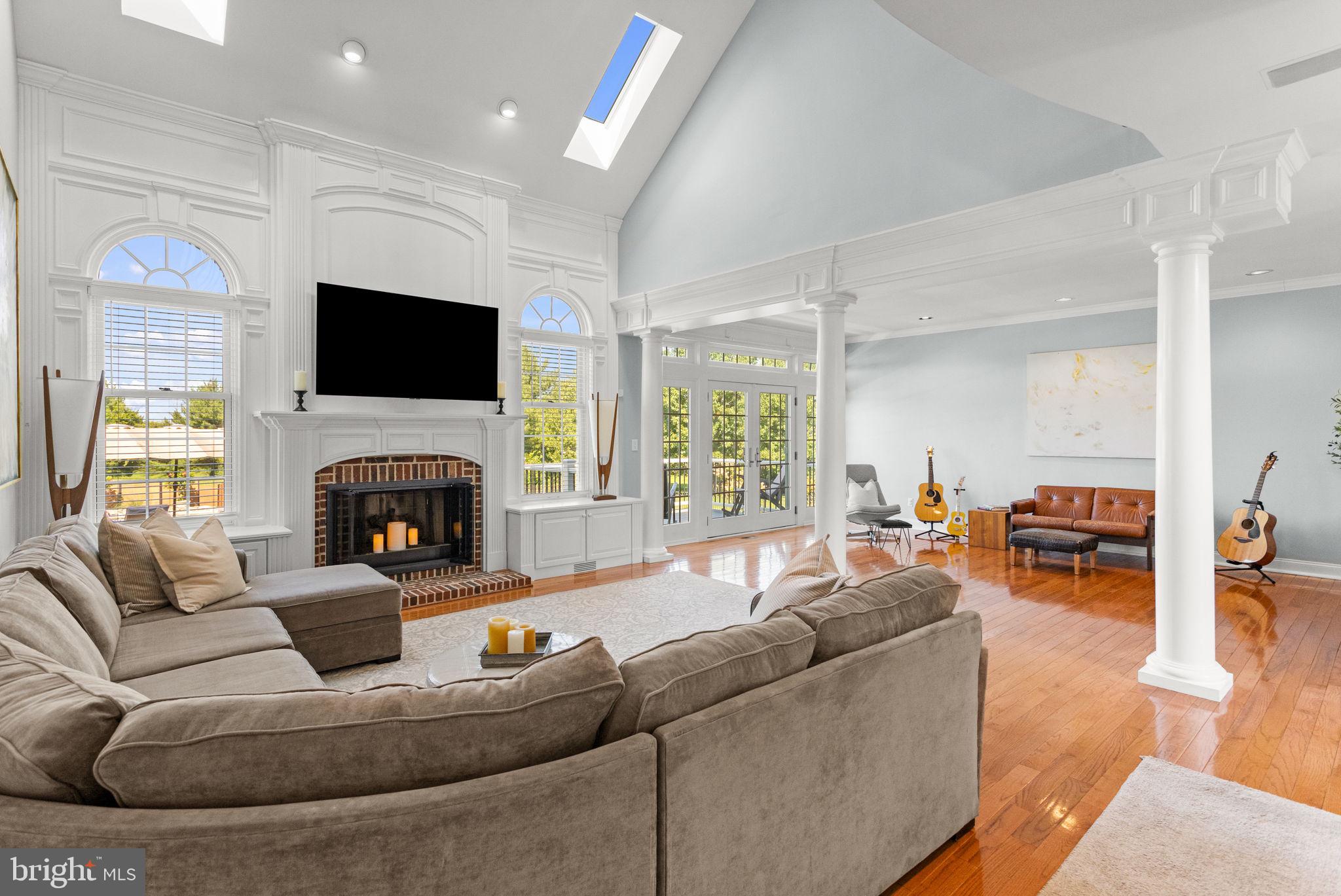 NORTHAMPTON HUNT - Residential