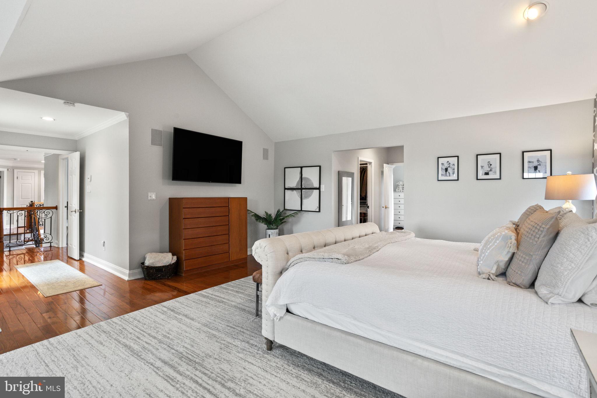 NORTHAMPTON HUNT - Residential