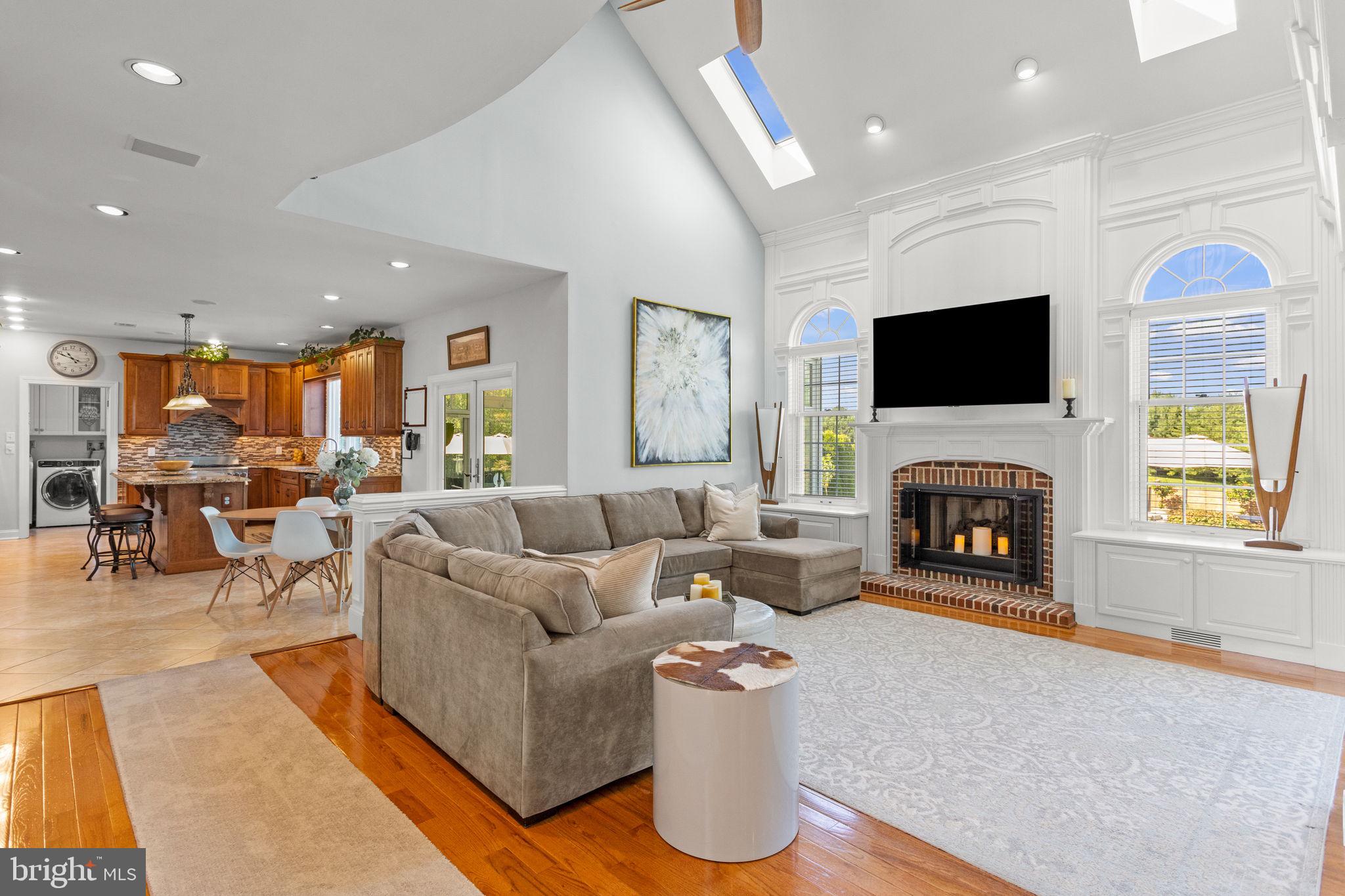 NORTHAMPTON HUNT - Residential