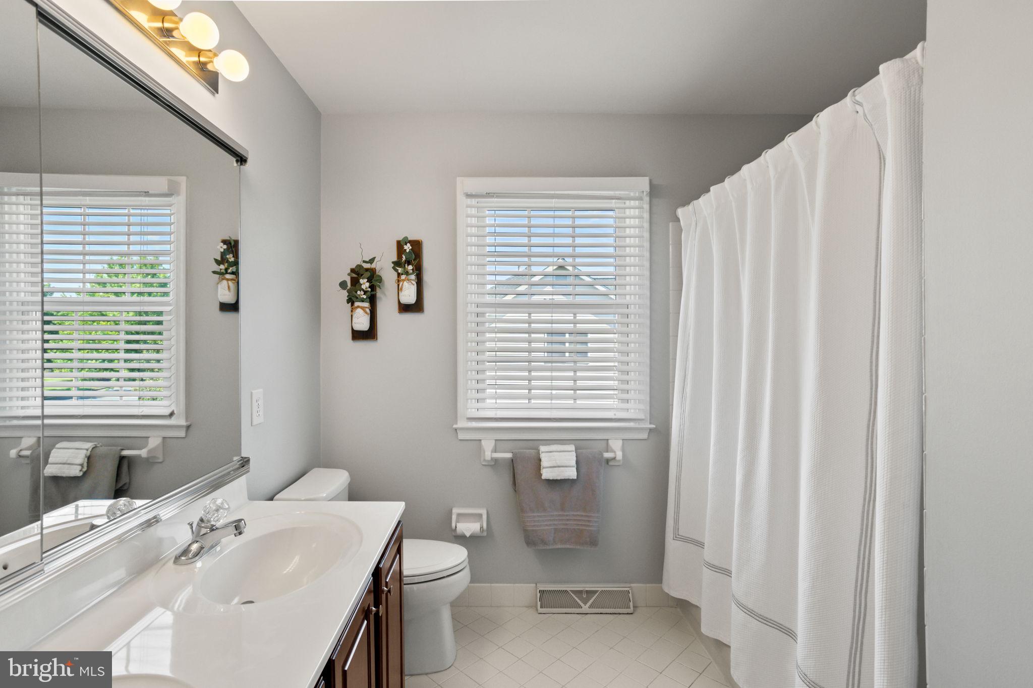 NORTHAMPTON HUNT - Residential