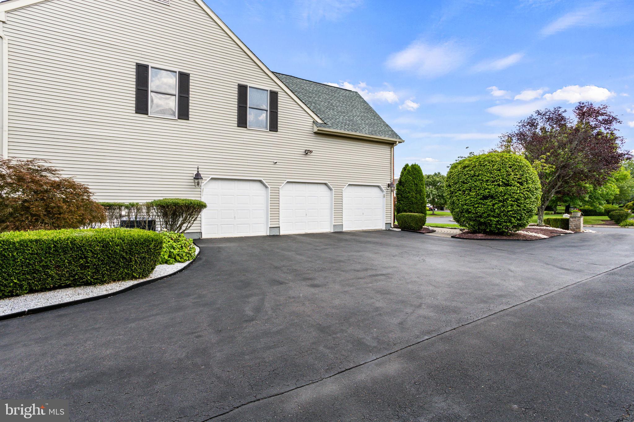 NORTHAMPTON HUNT - Residential