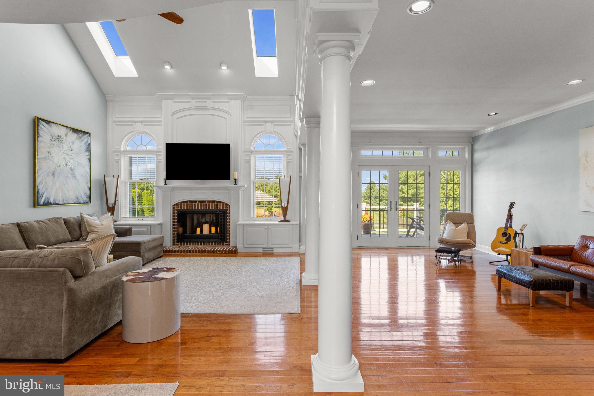 NORTHAMPTON HUNT - Residential