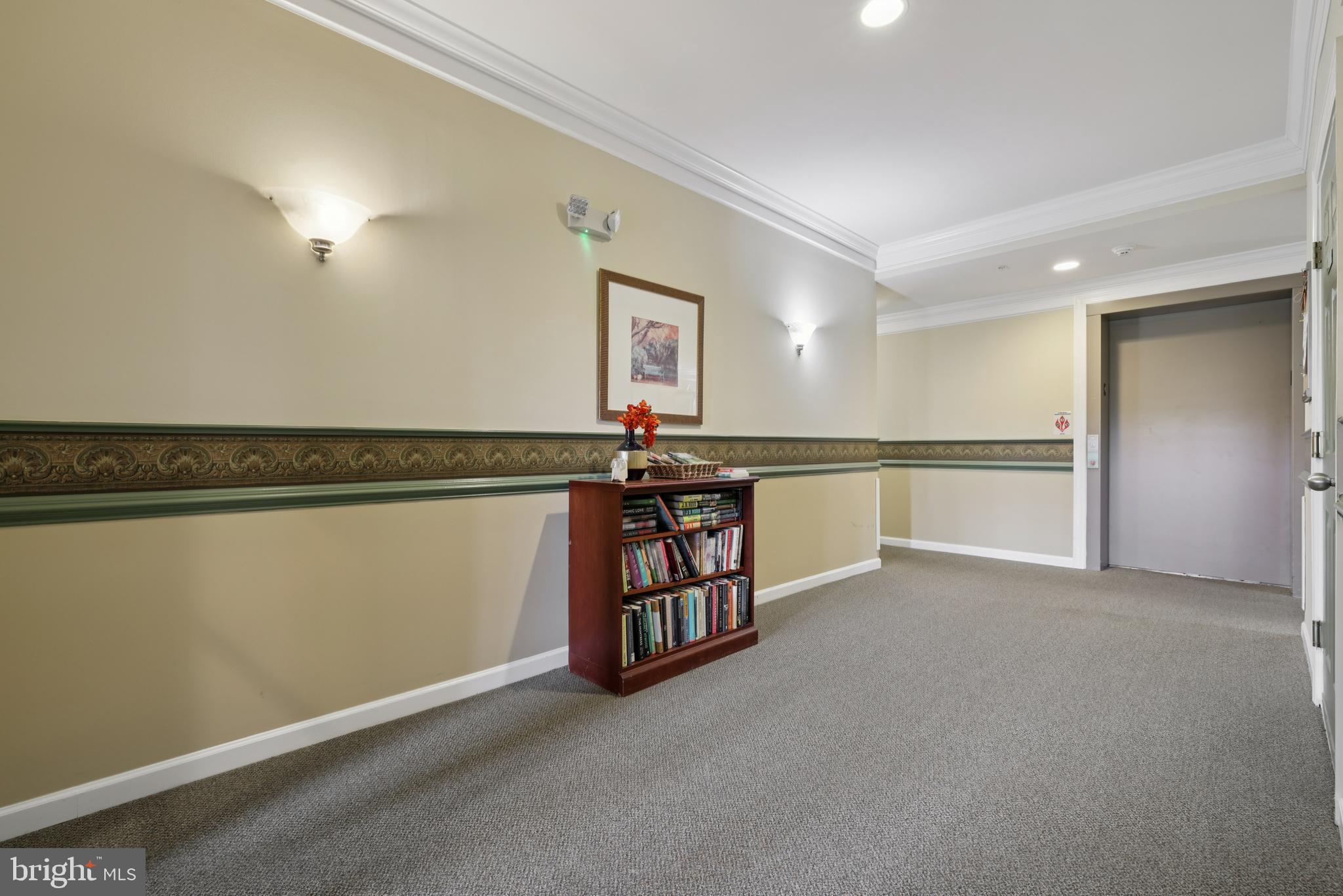 COURTYARDS AT WAVERLY WOODS - Residential