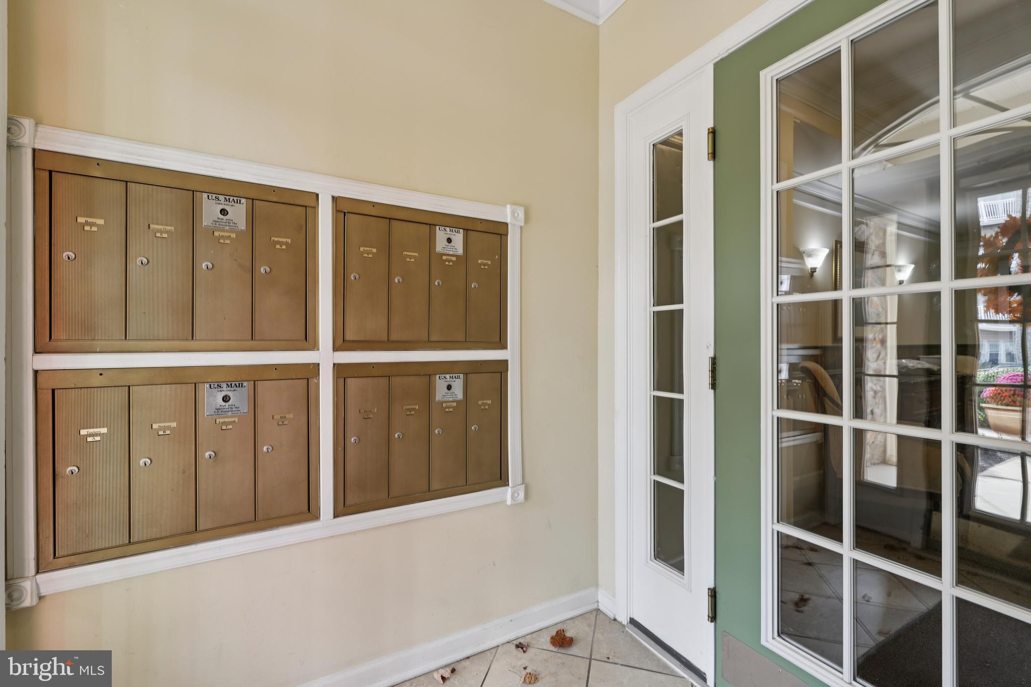 COURTYARDS AT WAVERLY WOODS - Residential