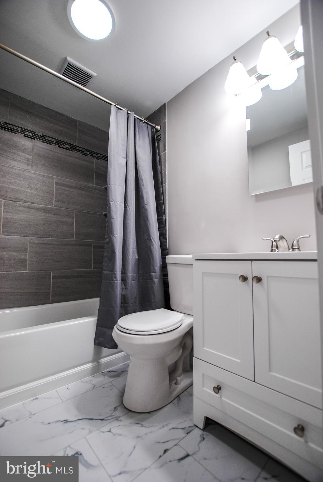 BELMONT - Residential Lease