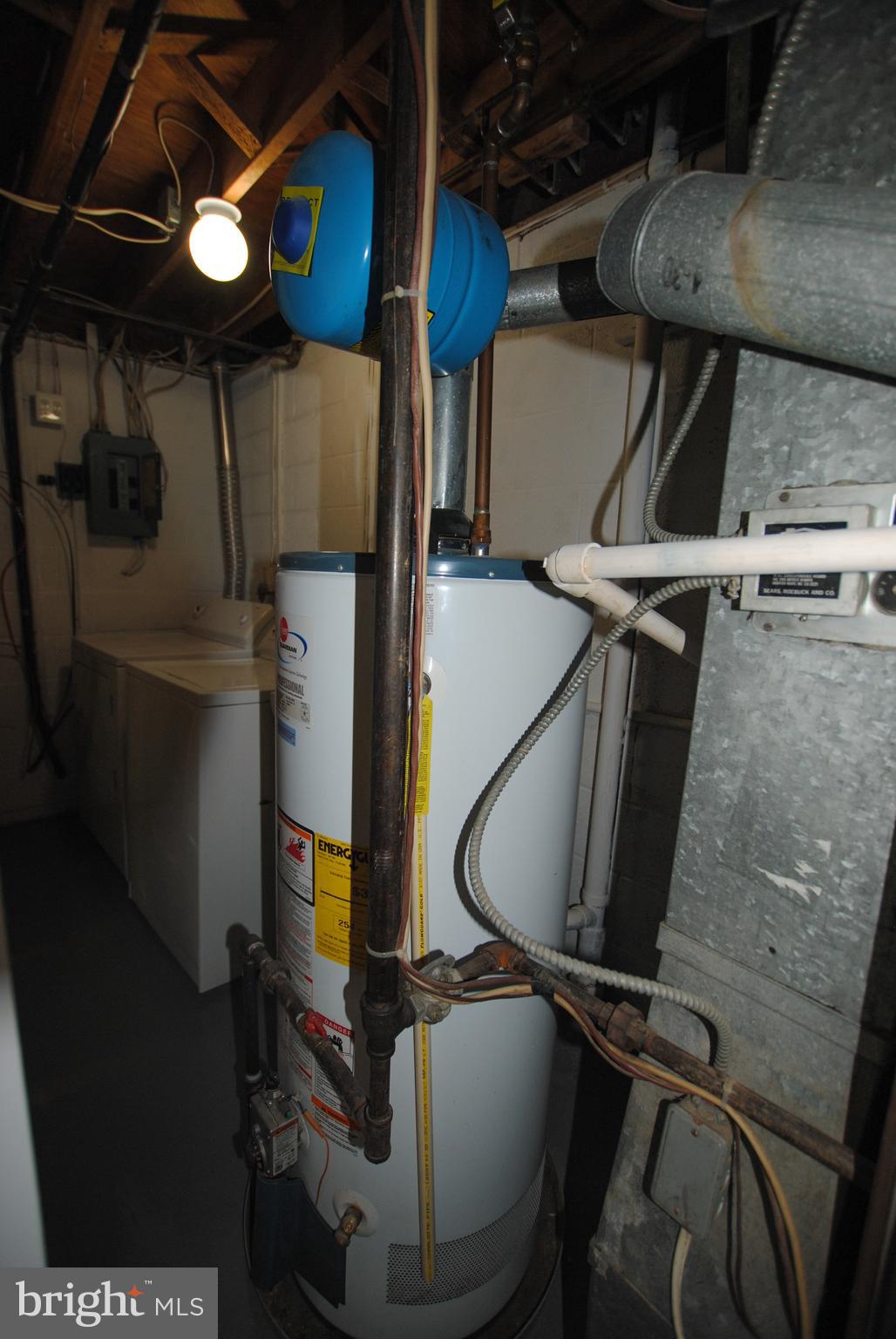 BELMONT - Residential Lease