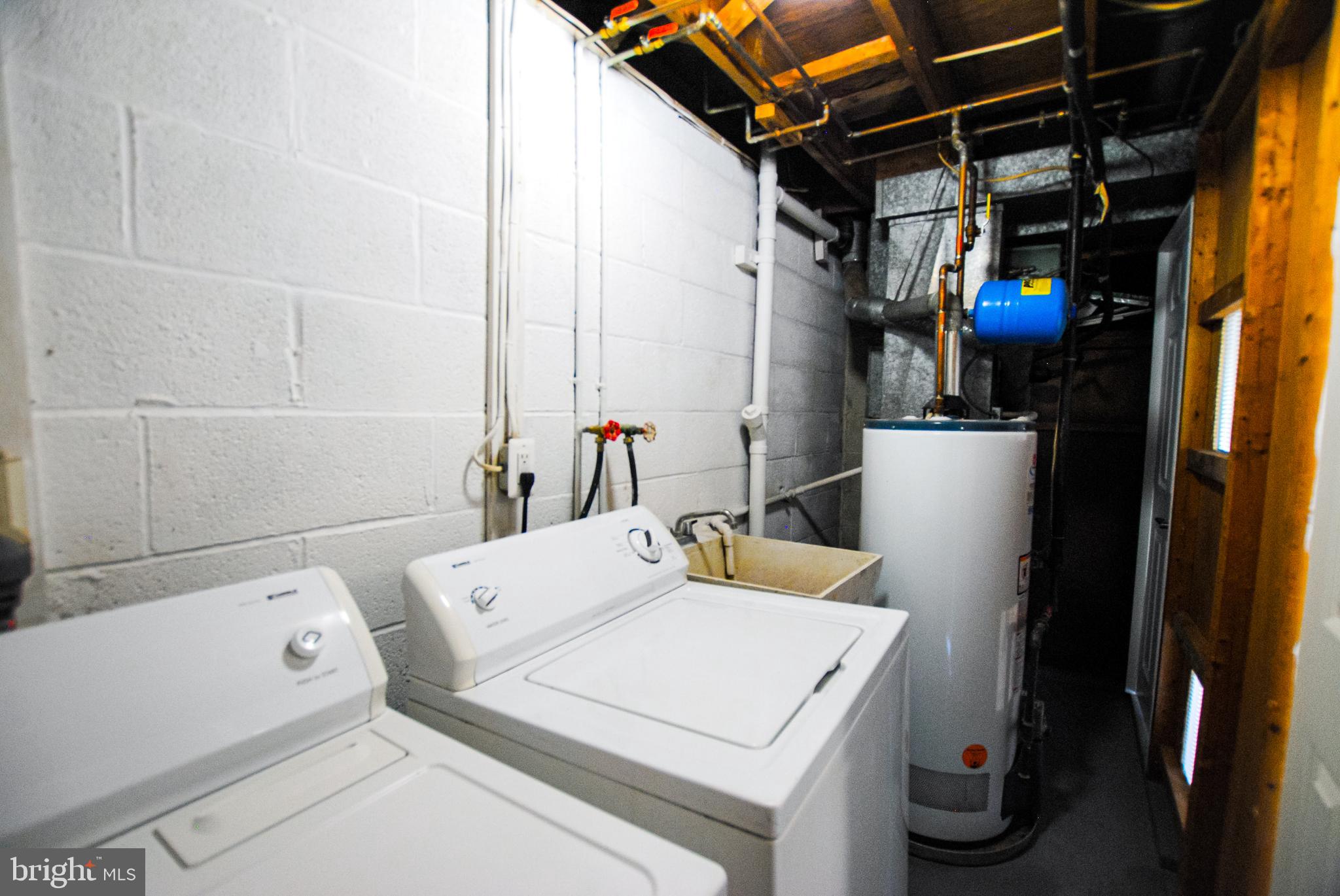 BELMONT - Residential Lease