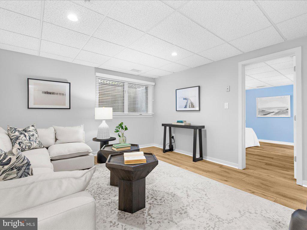 HARBOR HILLS - Residential