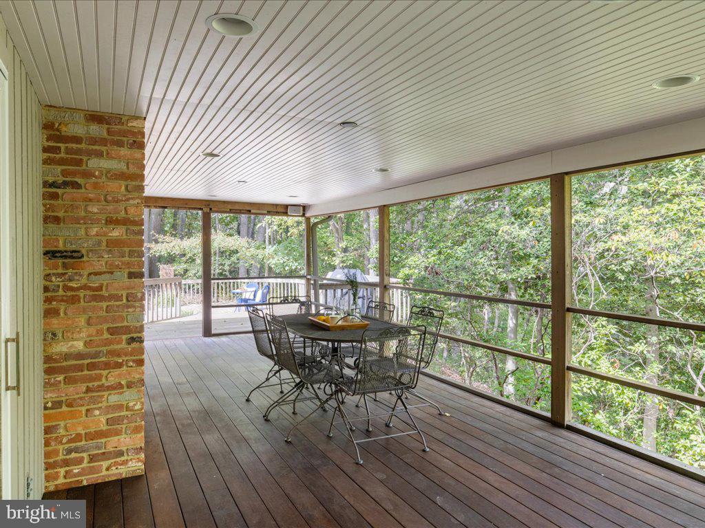 HARBOR HILLS - Residential