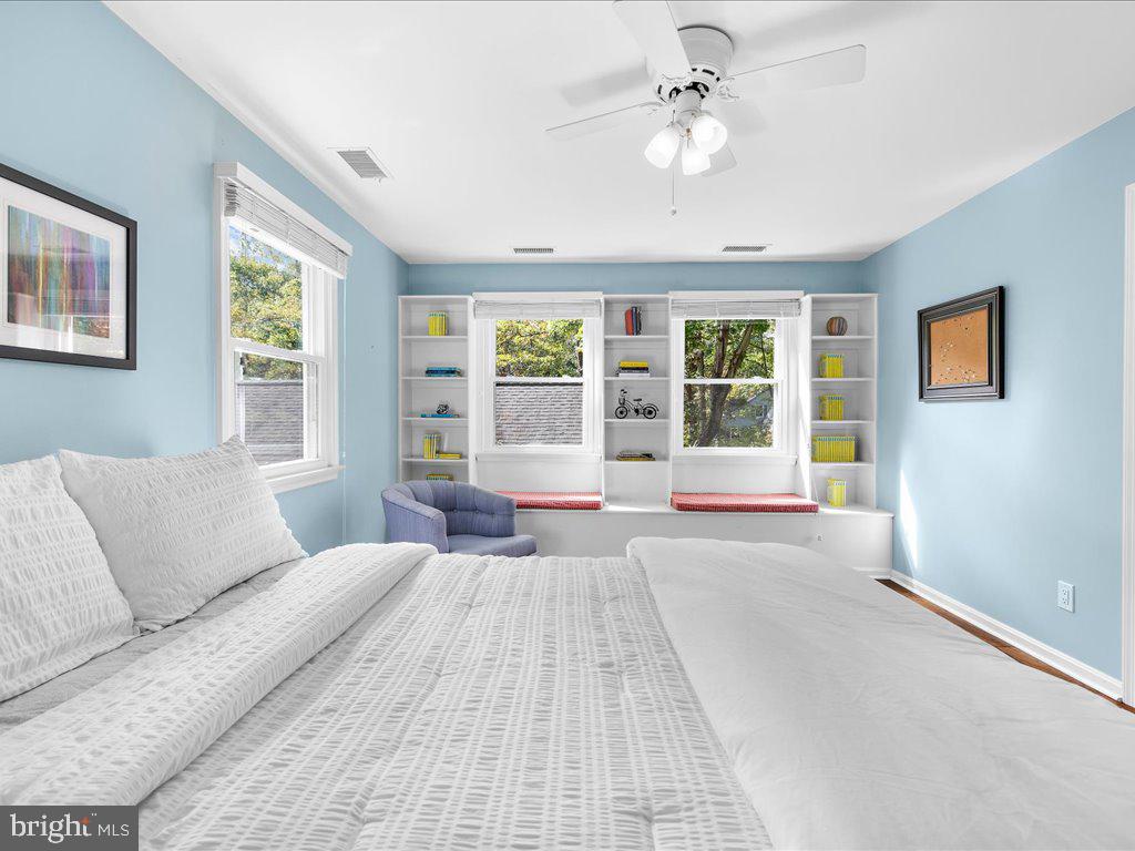 HARBOR HILLS - Residential