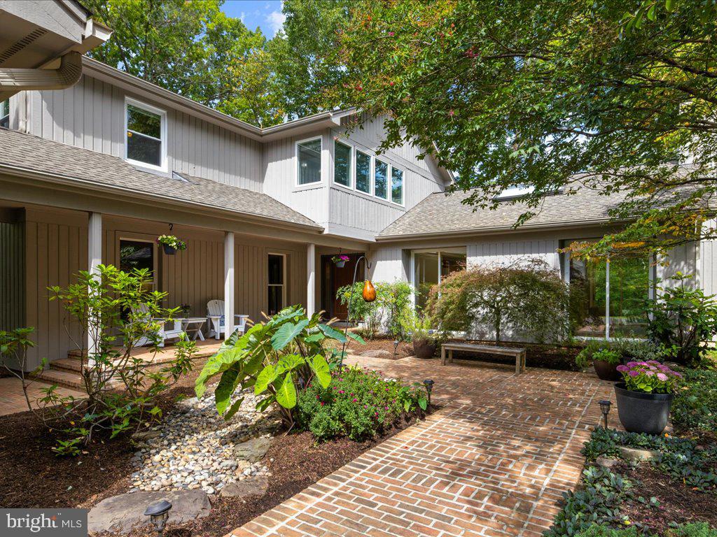 HARBOR HILLS - Residential