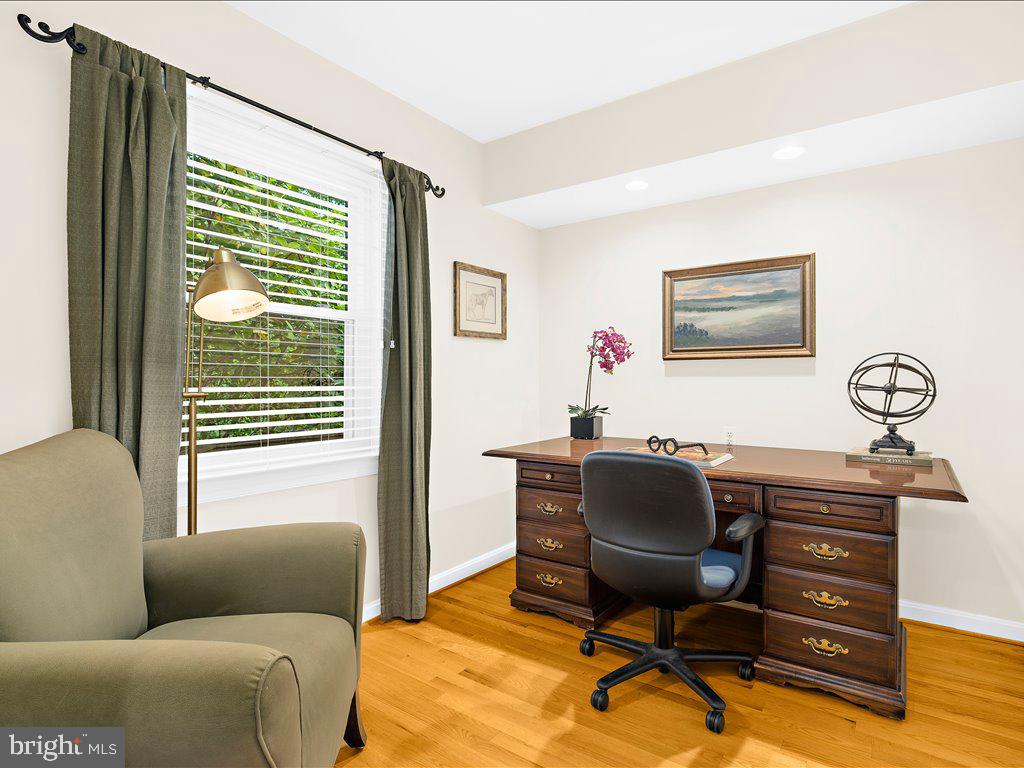 HARBOR HILLS - Residential