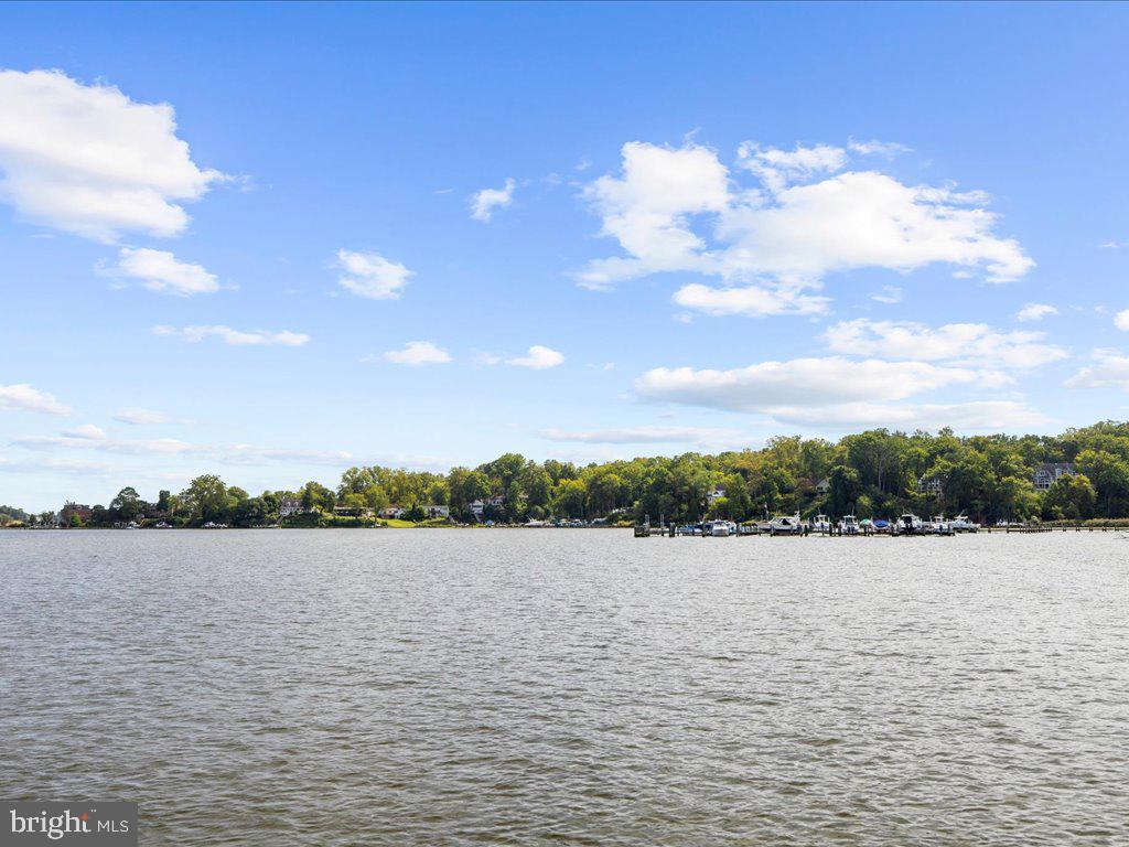 HARBOR HILLS - Residential