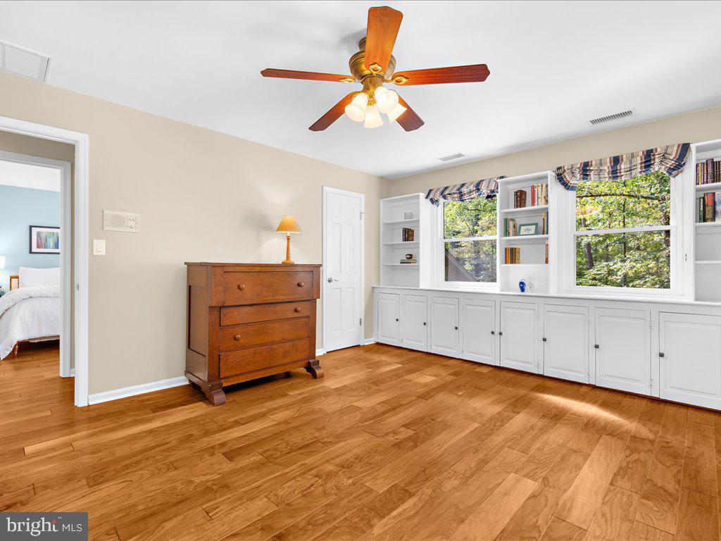 HARBOR HILLS - Residential