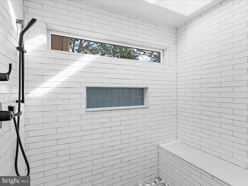 HARBOR HILLS - Residential