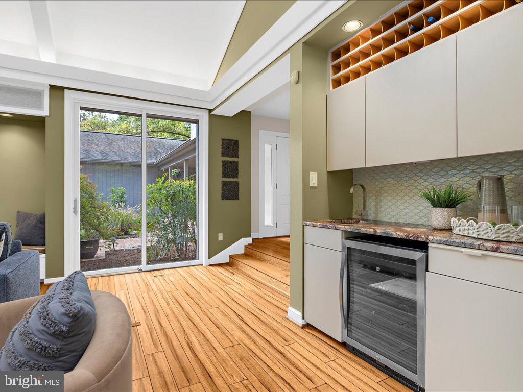 HARBOR HILLS - Residential