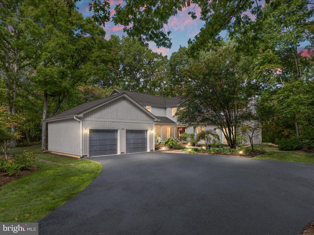 HARBOR HILLS - Residential