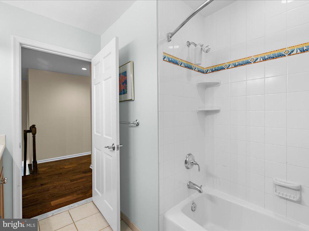 HARBOR HILLS - Residential