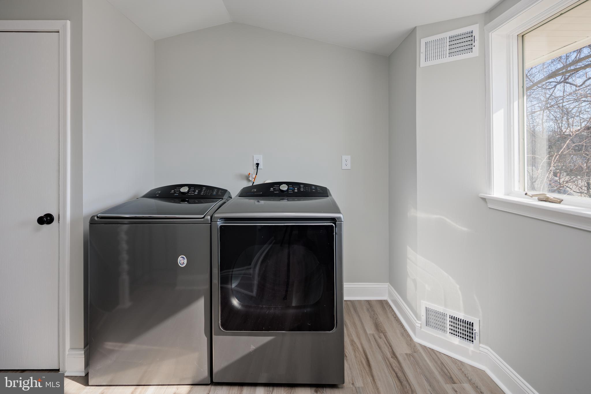 WINDSOR TERRACE - Residential