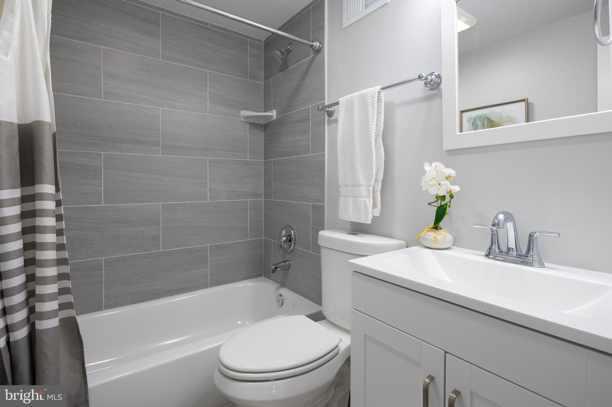 WINDSOR TERRACE - Residential