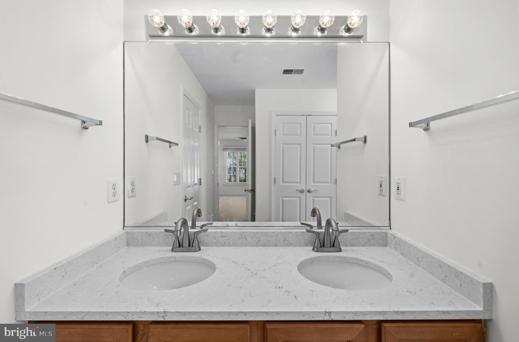 SWANS CREEK - Residential