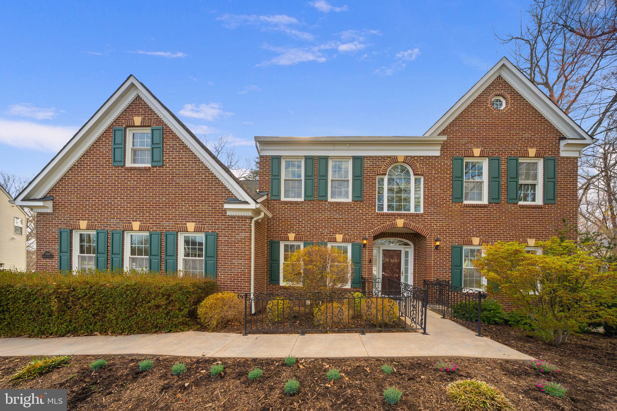 SWANS CREEK - Residential