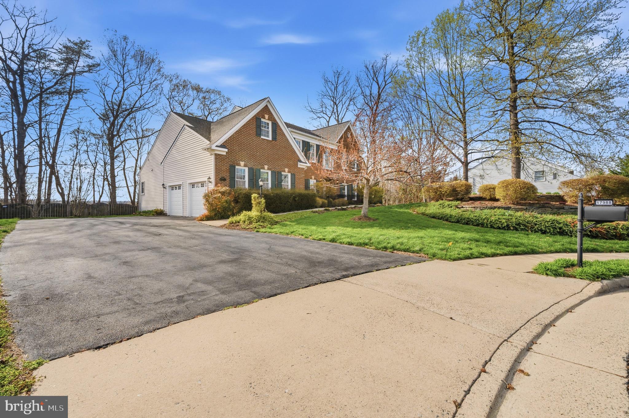 SWANS CREEK - Residential