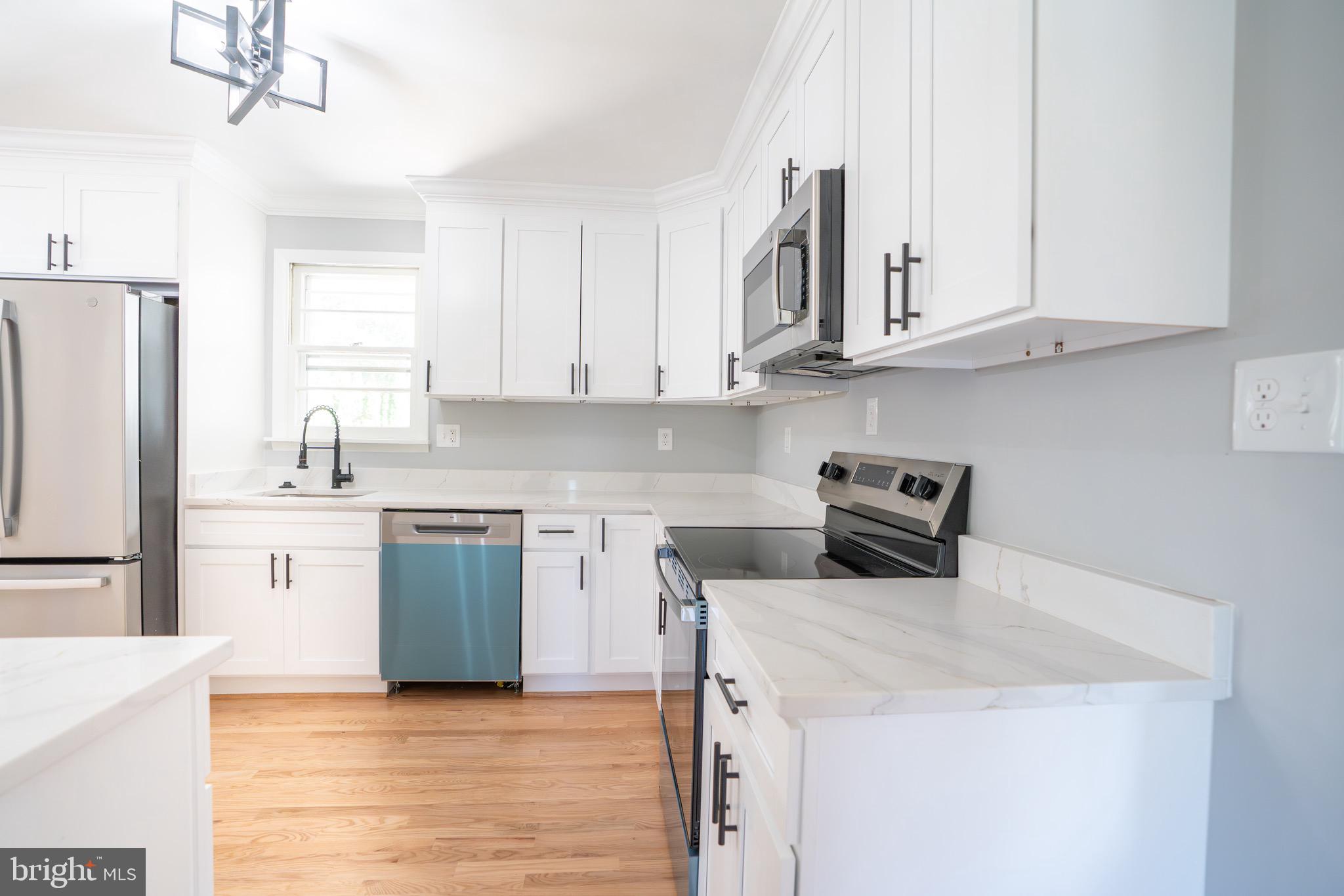 BEACHMONT ESTATES - Residential