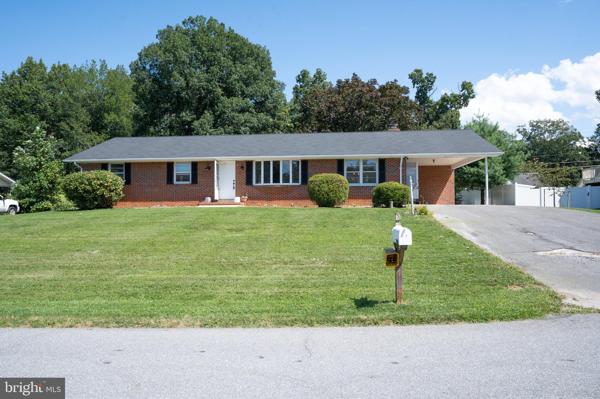 BEACHMONT ESTATES - Residential