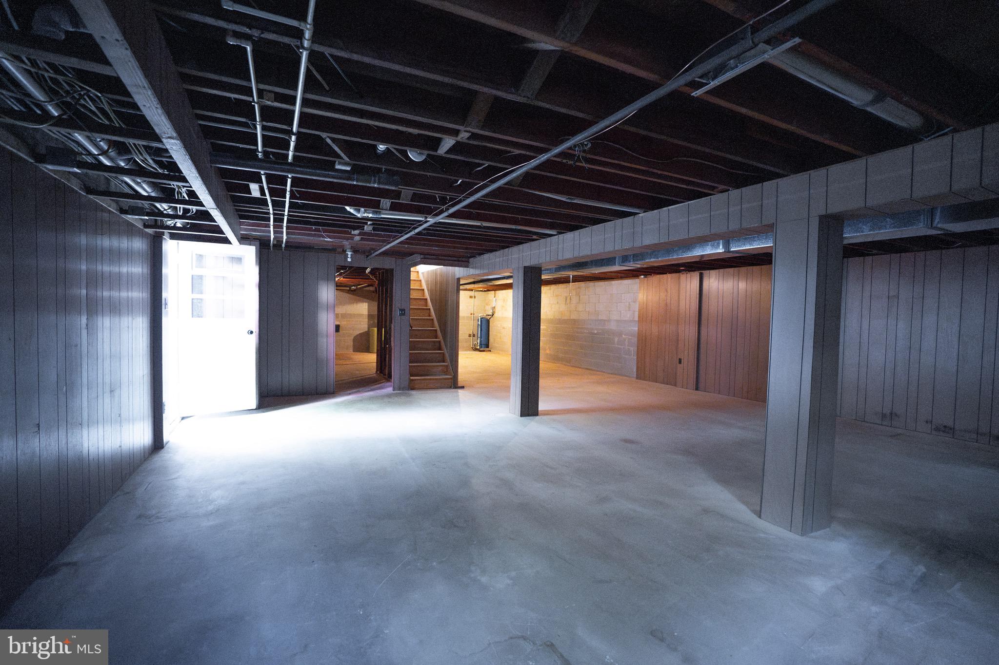 BEACHMONT ESTATES - Residential