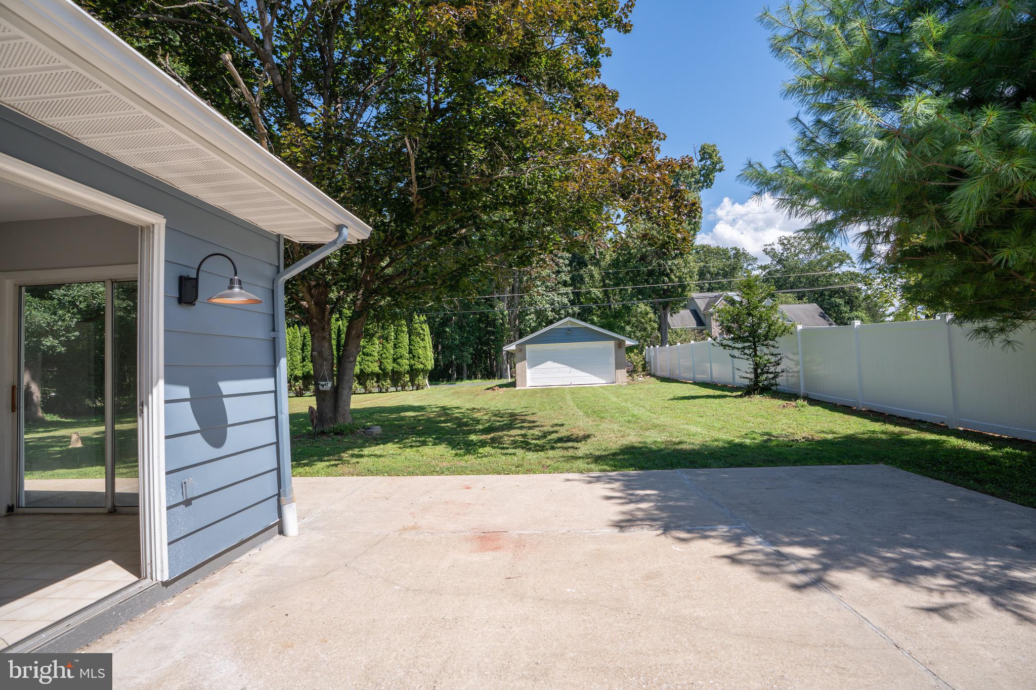 BEACHMONT ESTATES - Residential