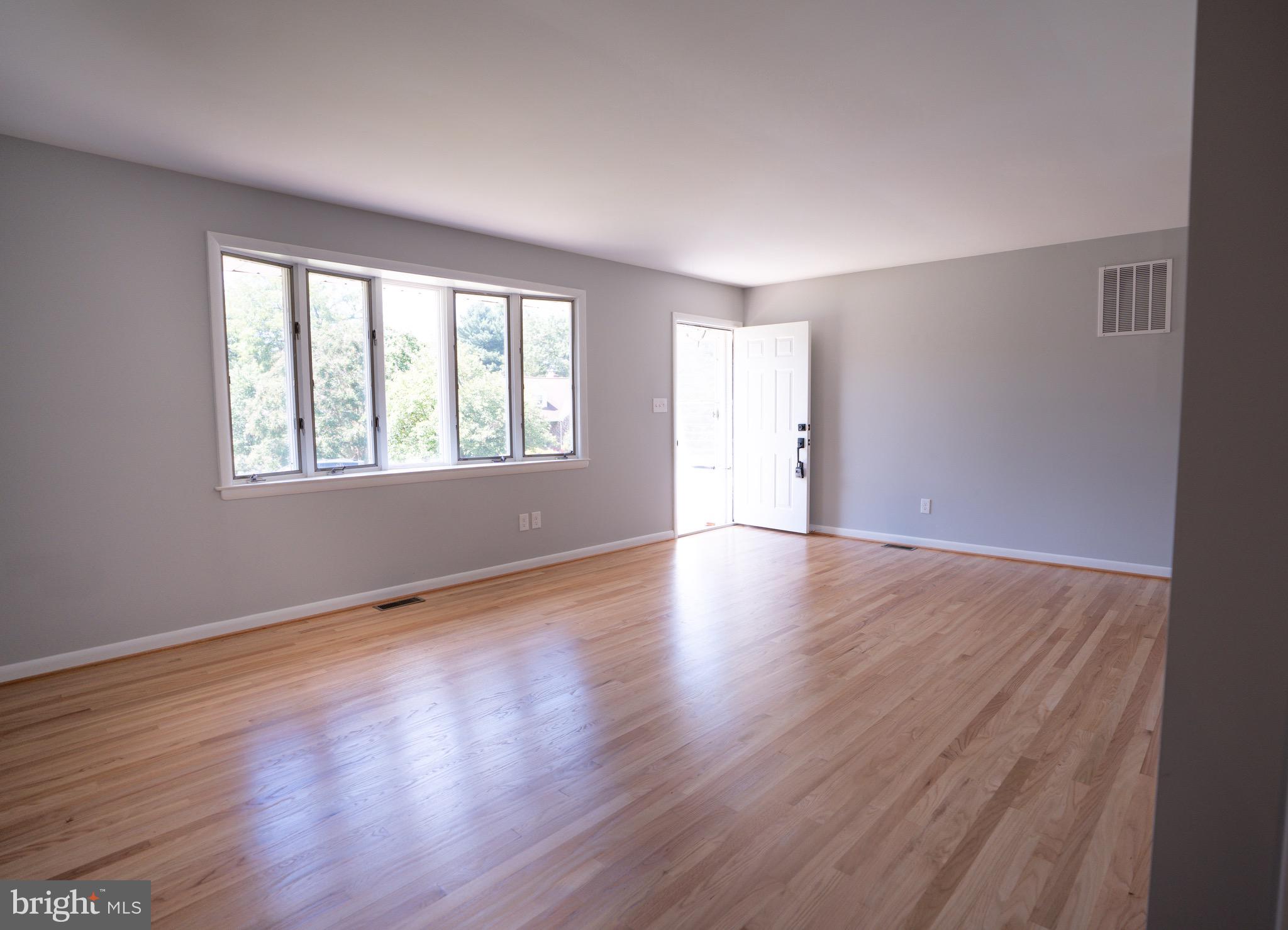 BEACHMONT ESTATES - Residential