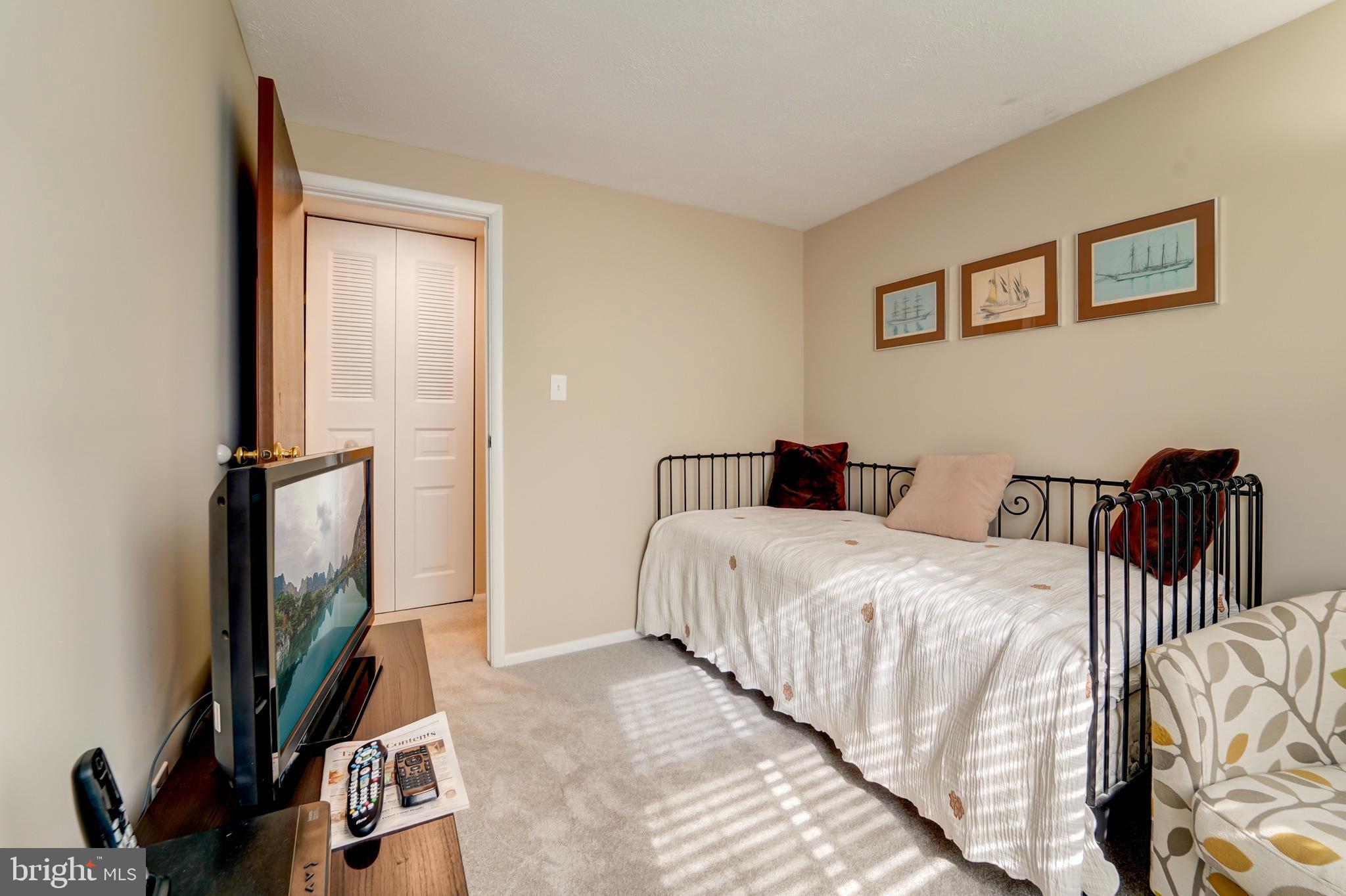 CHARLENE - Residential