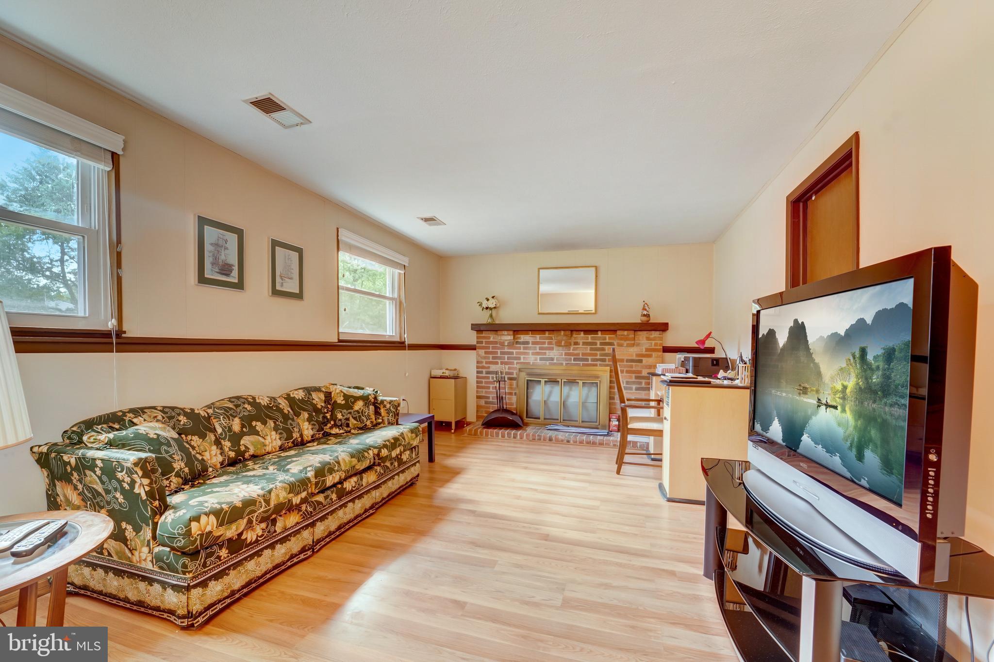 CHARLENE - Residential