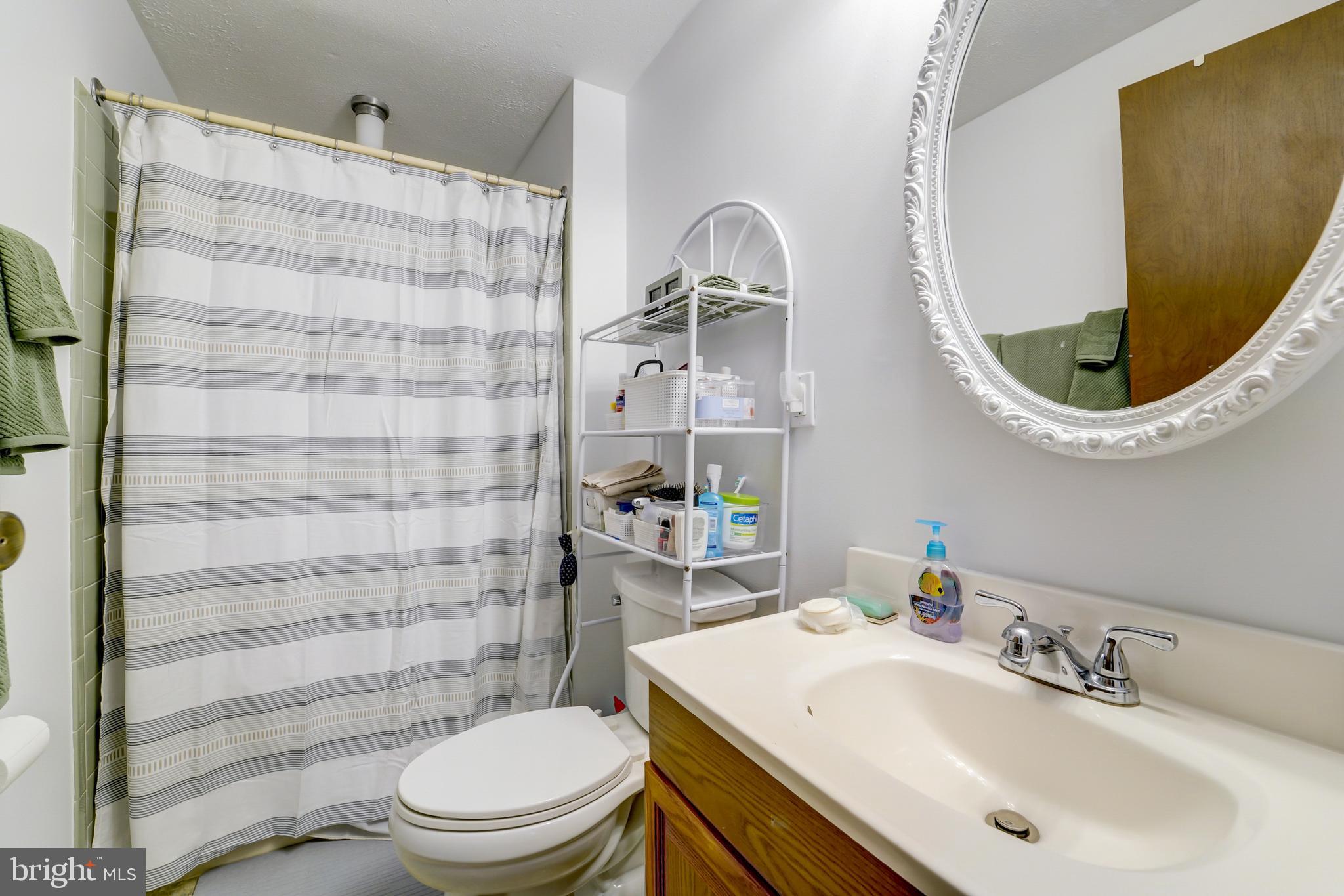 CHARLENE - Residential