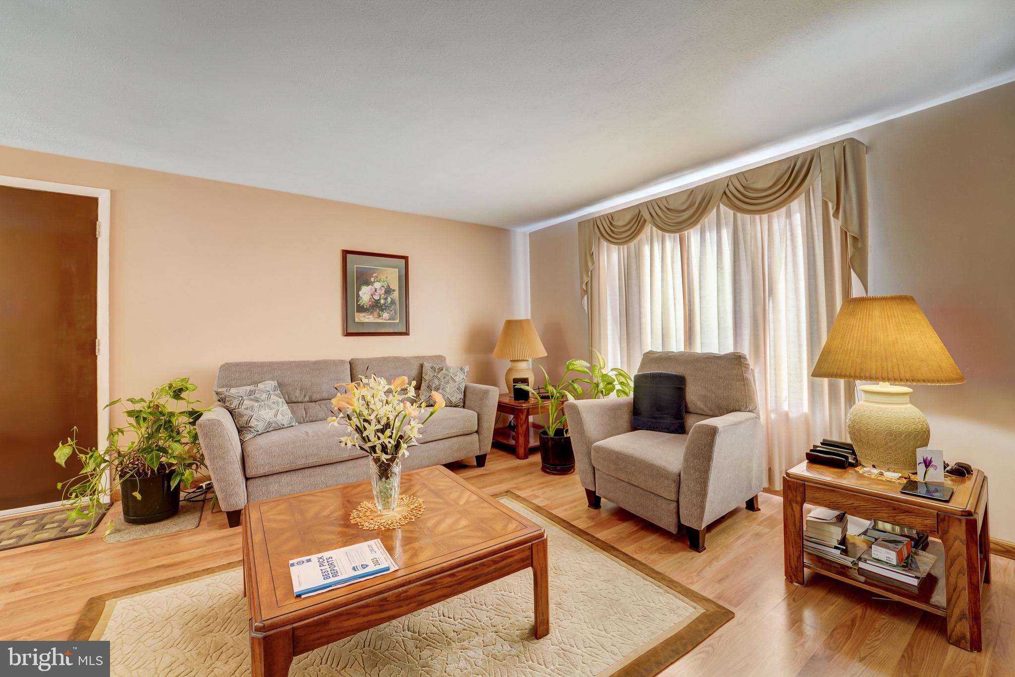 CHARLENE - Residential