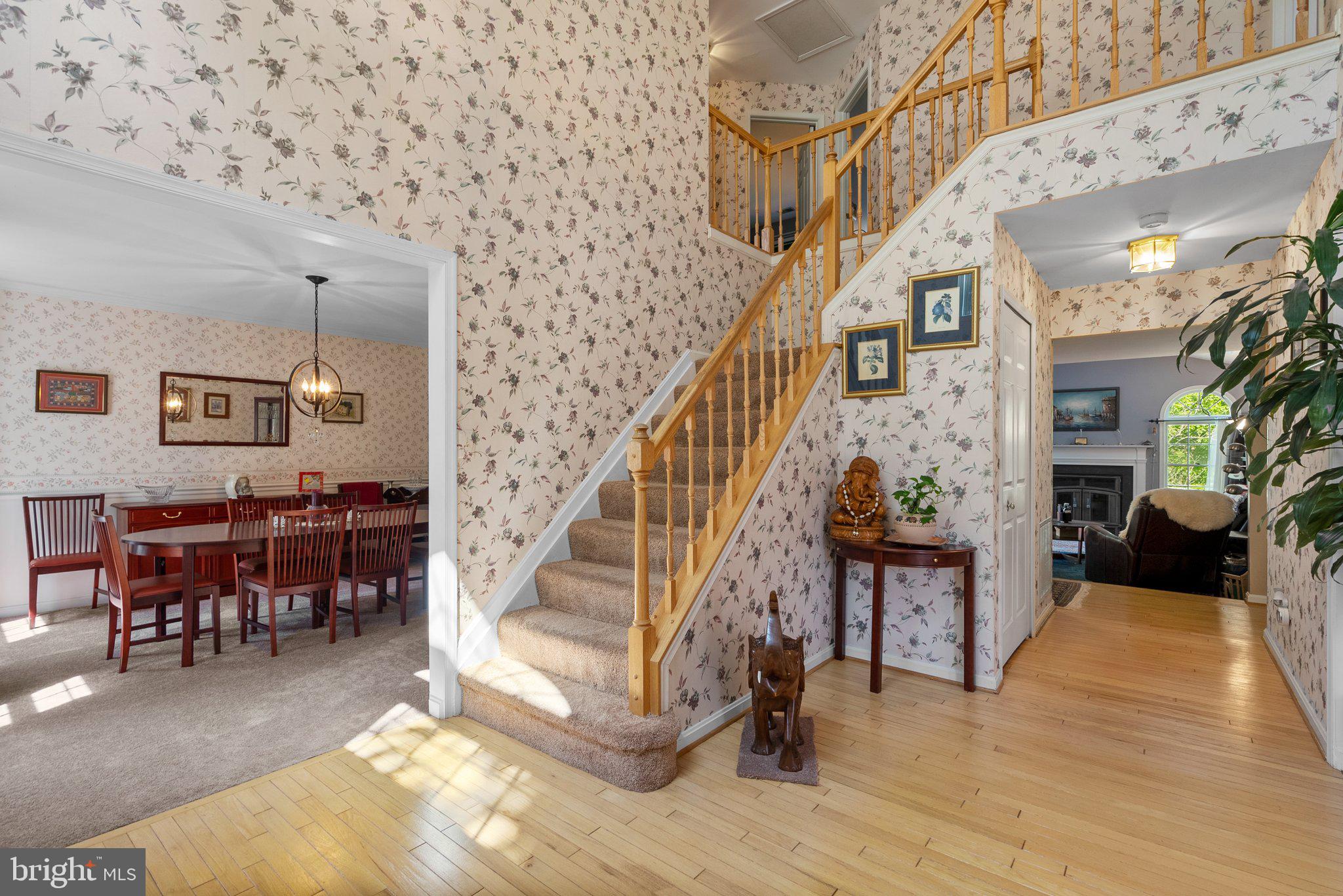 1223 CHESHIRE LANE