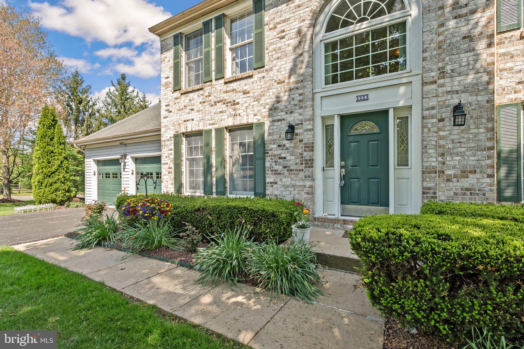 1223 CHESHIRE LANE