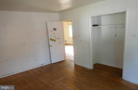 LANDOVER KNOLLS - Residential